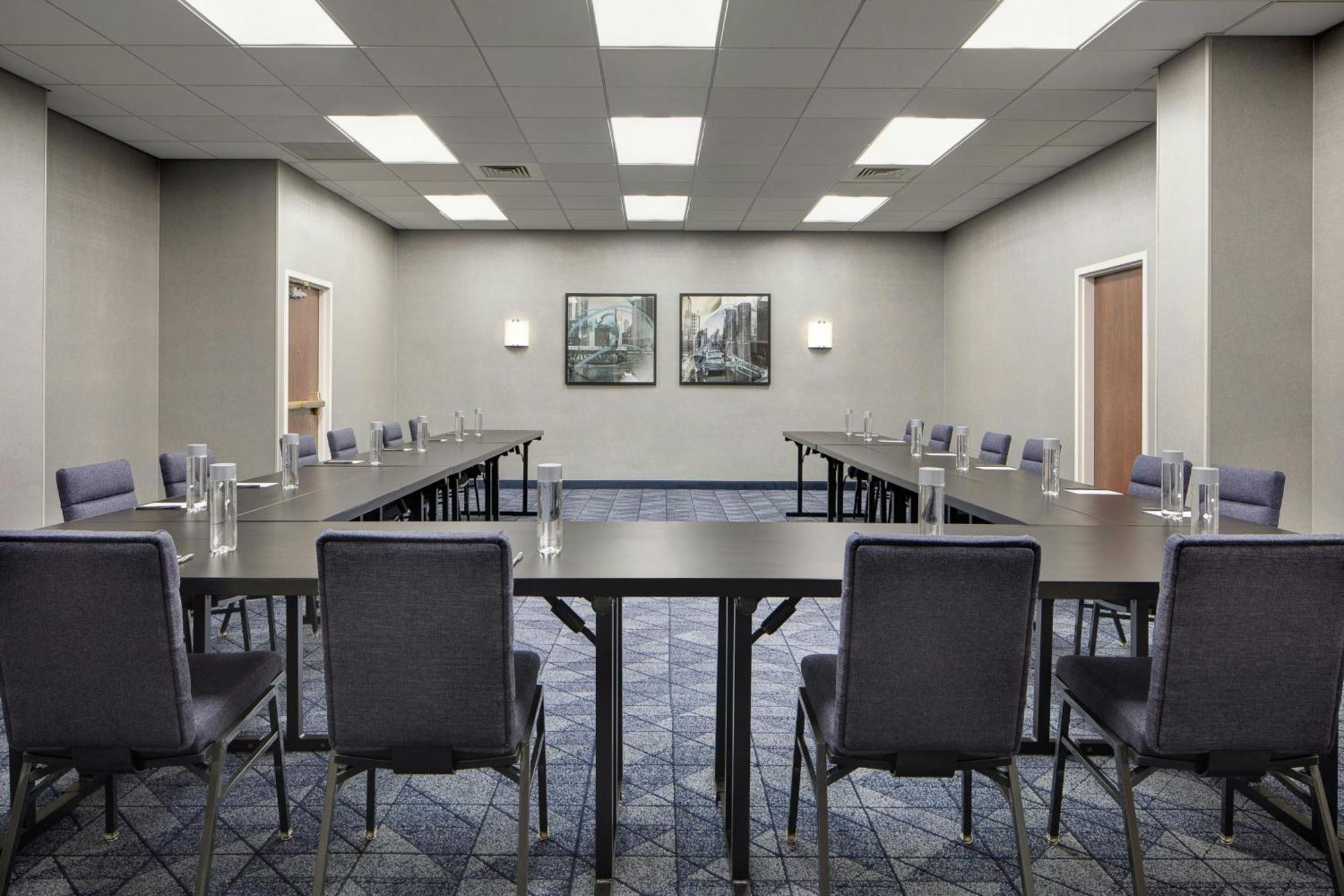 Courtyard By Marriott Chicago Downtown/River North Esterno foto
