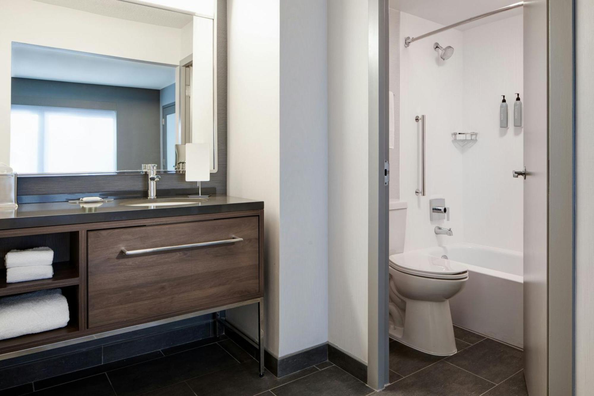 Courtyard By Marriott Chicago Downtown/River North Esterno foto